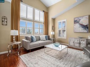 121 St Nazaire Ct, Martinez CA 94553