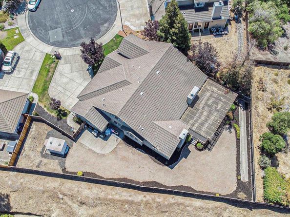 121 St Nazaire Ct, Martinez CA 94553