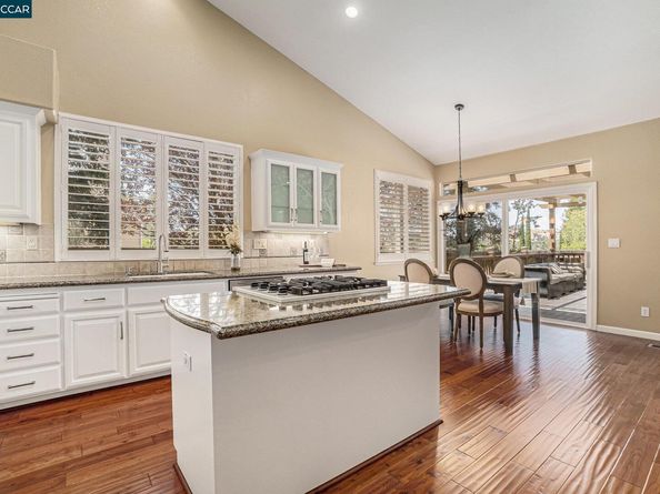 121 St Nazaire Ct, Martinez CA 94553