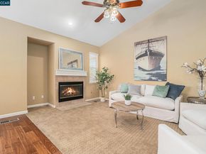 121 St Nazaire Ct, Martinez CA 94553