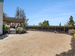 121 St Nazaire Ct, Martinez CA 94553