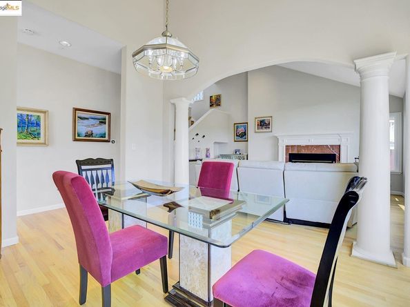 7075 Elverton Dr, Oakland CA 94611