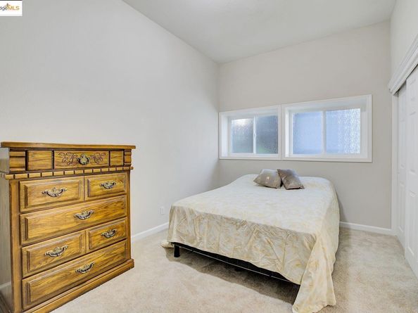 7075 Elverton Dr, Oakland CA 94611