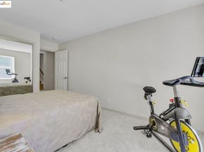 7075 Elverton Dr, Oakland CA 94611