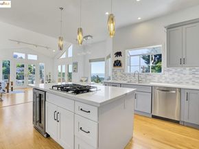 7075 Elverton Dr, Oakland CA 94611