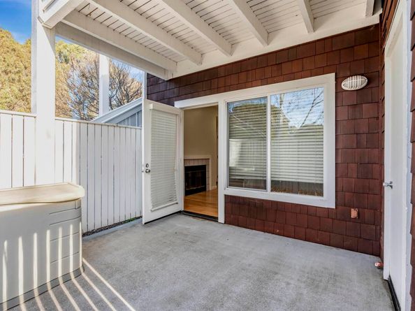 59 Marina Lakes Dr, Richmond CA 94804