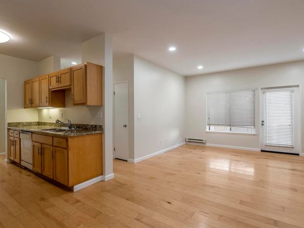 59 Marina Lakes Dr, Richmond CA 94804