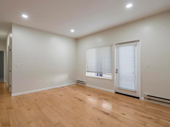 59 Marina Lakes Dr, Richmond CA 94804