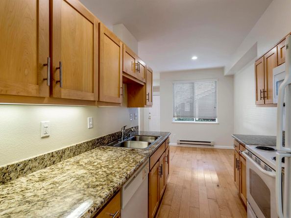 59 Marina Lakes Dr, Richmond CA 94804