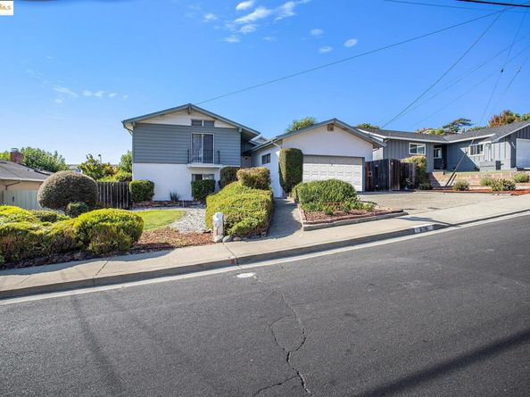 836 Hawthorne Dr, Rodeo CA 94572