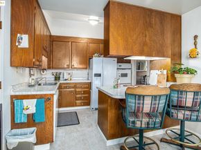 836 Hawthorne Dr, Rodeo CA 94572