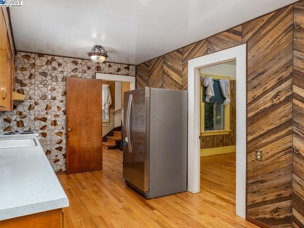 1424 Walnut St, Alameda CA 94501