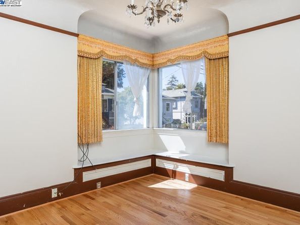 1424 Walnut St, Alameda CA 94501