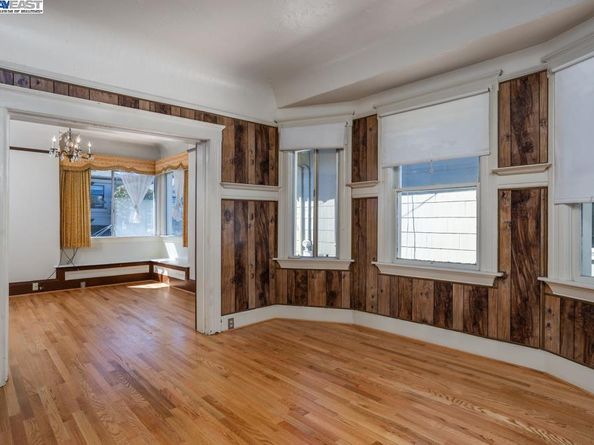 1424 Walnut St, Alameda CA 94501
