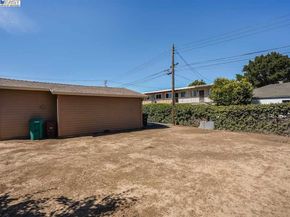 1621 D St, Hayward CA 94541