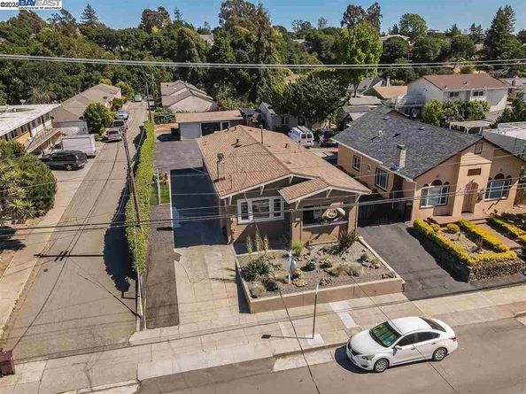 1621 D St, Hayward CA 94541