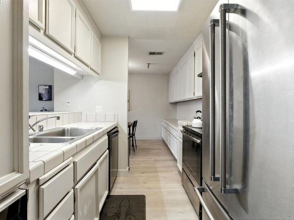 1400 Carpentier St 405, San Leandro CA 94577