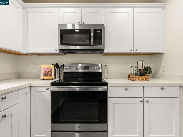635 Canyon Oaks Dr A, Oakland CA 94605