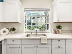 635 Canyon Oaks Dr A, Oakland CA 94605