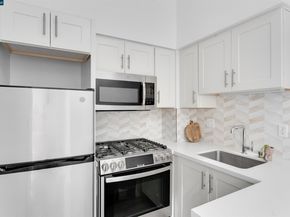 410 Webster St 5, Oakland CA 94607