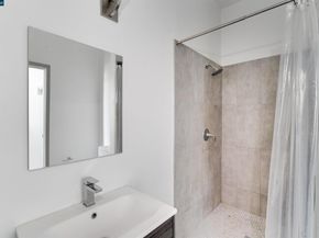 410 Webster St 5, Oakland CA 94607