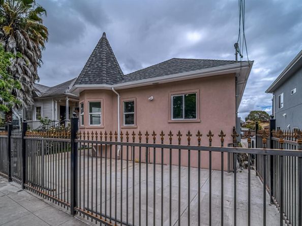3035 Logan St, Oakland CA 94601