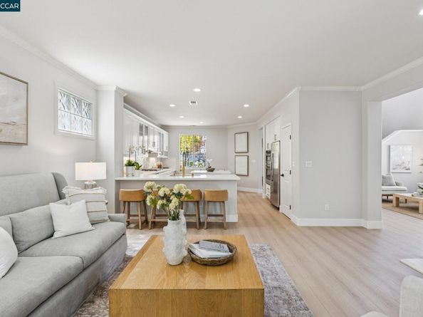 24 Volterra Ct, Danville CA 94526