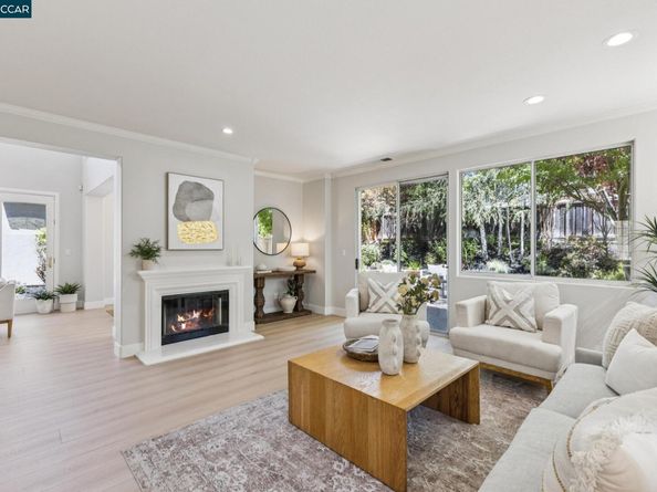 24 Volterra Ct, Danville CA 94526