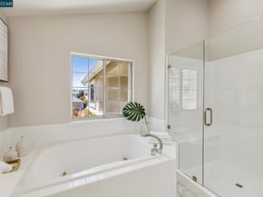 24 Volterra Ct, Danville CA 94526