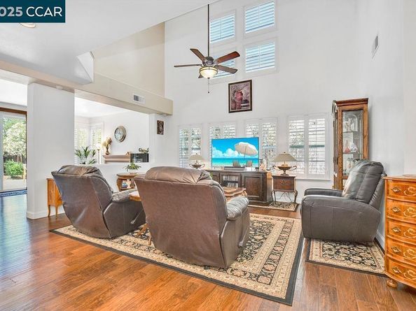 415 Orchard View Ave, Martinez CA 94553