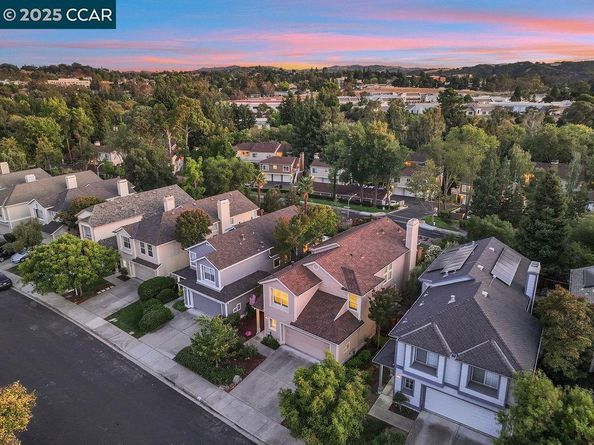 415 Orchard View Ave, Martinez CA 94553