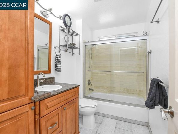 415 Orchard View Ave, Martinez CA 94553