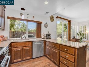 415 Orchard View Ave, Martinez CA 94553