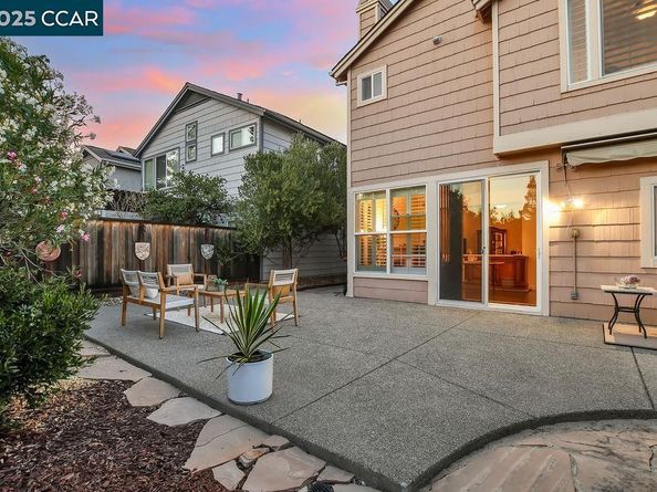 415 Orchard View Ave, Martinez CA 94553