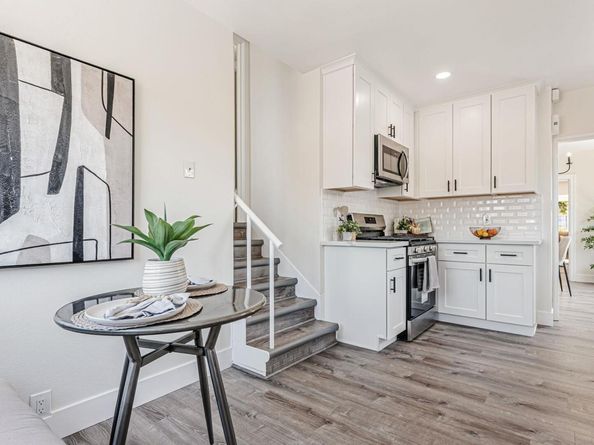 2827 Bartlett St, Oakland CA 94602