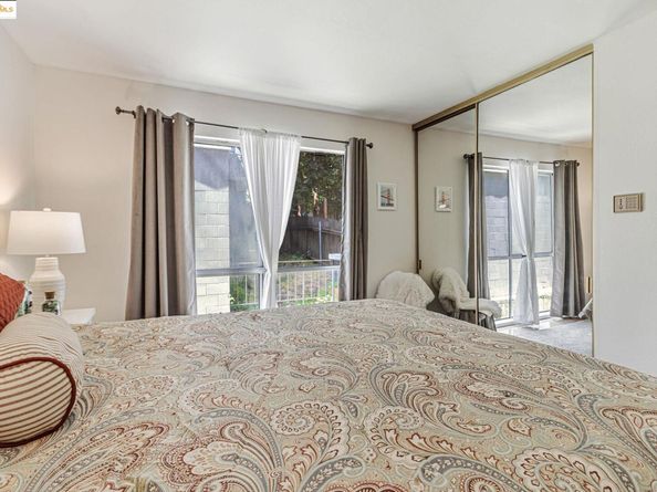 375 Jayne Avenue 106, Oakland CA 94610