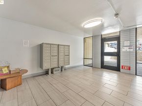 375 Jayne Avenue 106, Oakland CA 94610