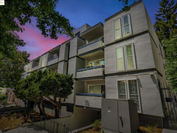 375 Jayne Avenue 106, Oakland CA 94610