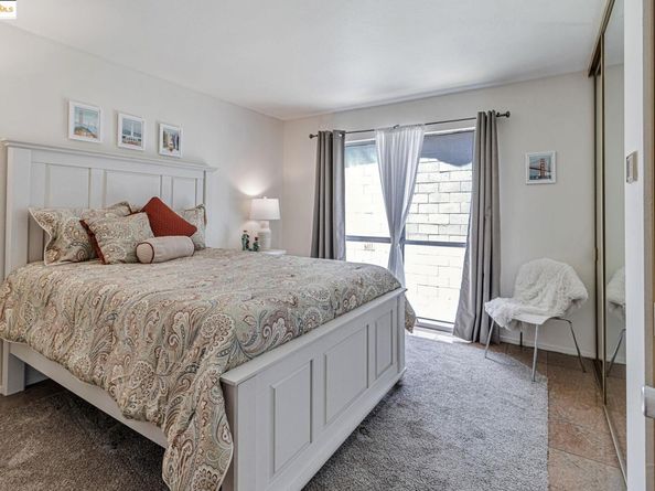 375 Jayne Avenue 106, Oakland CA 94610