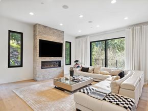 3 West Cir, Oakland CA 94611