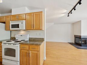 92 Marina Lakes DR, Richmond CA 94804