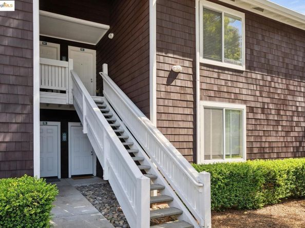 92 Marina Lakes DR, Richmond CA 94804