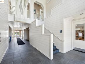 92 Marina Lakes DR, Richmond CA 94804