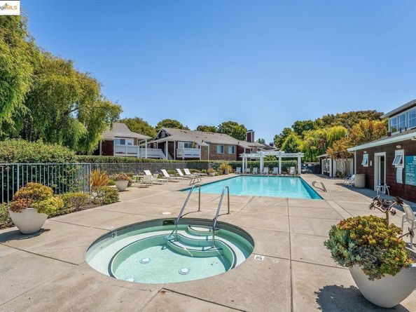 92 Marina Lakes DR, Richmond CA 94804