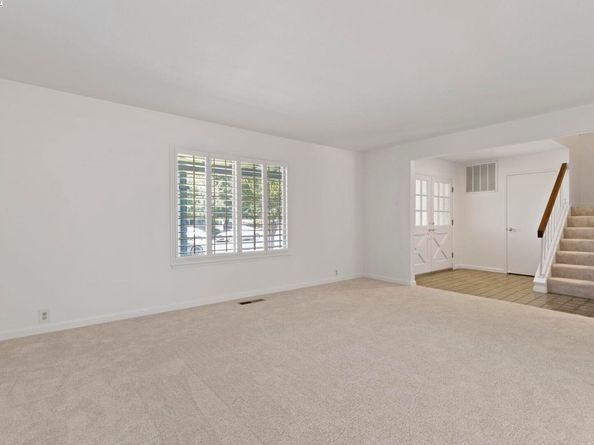 1927 Foxswallow Cir, Pleasanton CA 94566