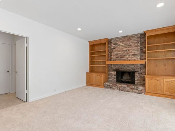 1927 Foxswallow Cir, Pleasanton CA 94566
