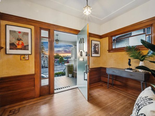 5308 Bryant Avenue, Oakland CA 94618