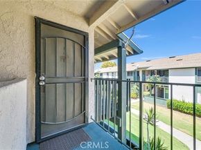 23276 Orange Avenue 8, Lake Forest (el Toro) CA 92630