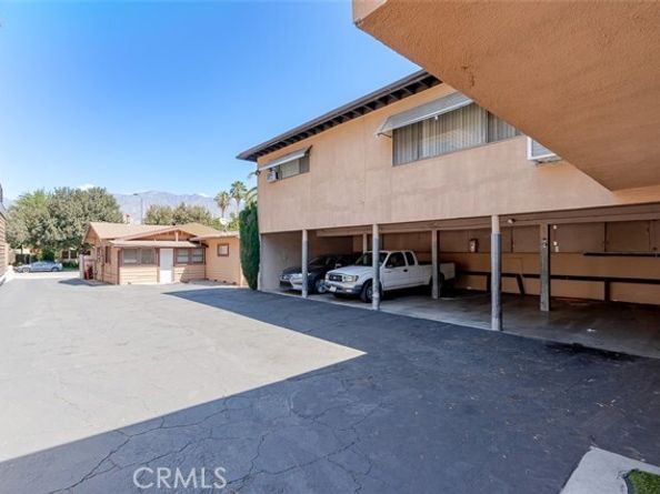 1056 E VILLA Street, Pasadena CA 91106