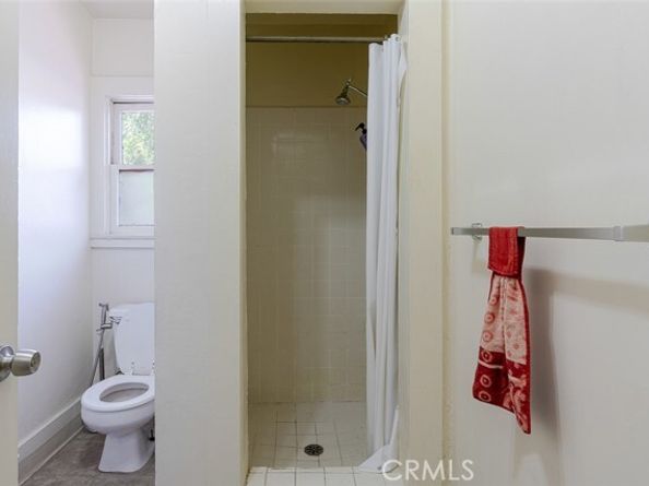 1056 E VILLA Street, Pasadena CA 91106